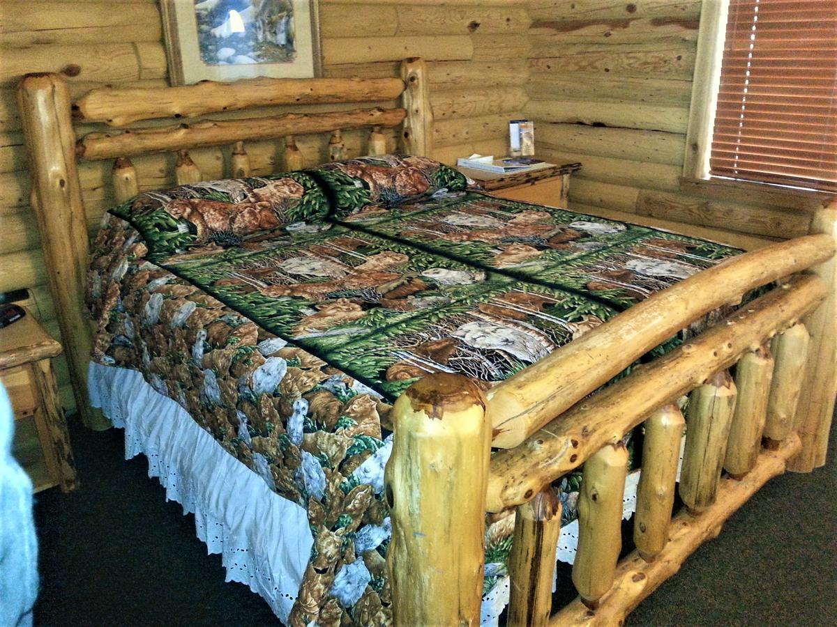 Wolf Den Log Cabin Motel And Rv Park Thayne Exteriér fotografie