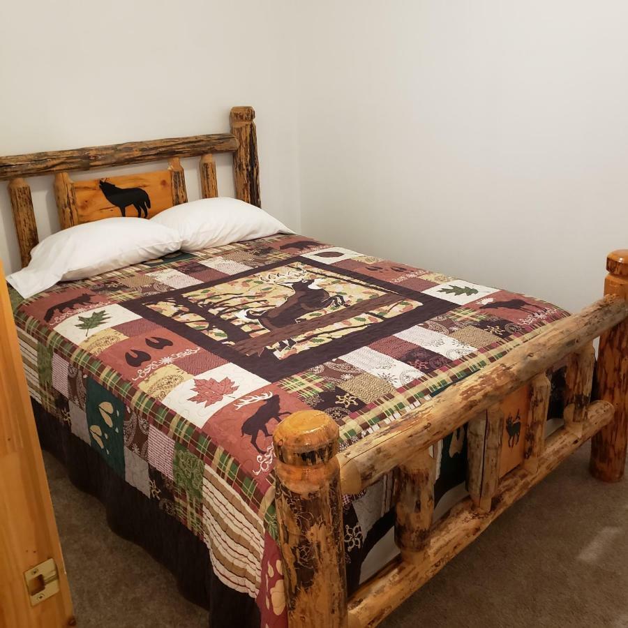 Wolf Den Log Cabin Motel And Rv Park Thayne Exteriér fotografie